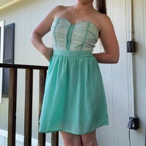 Alya Strapless Dress with Lace overlay